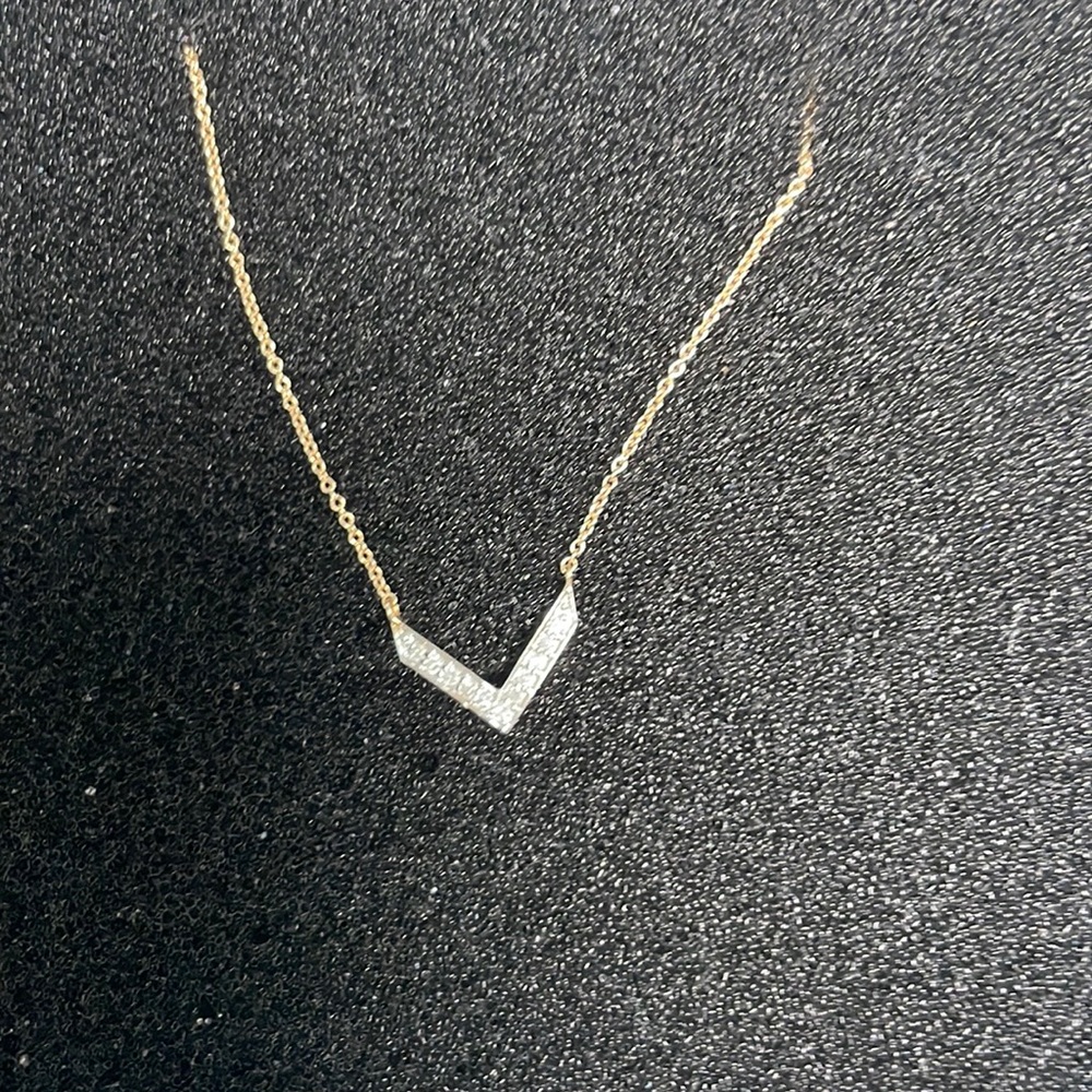 Stella and Dot white gold covet Diamond chevron necklace